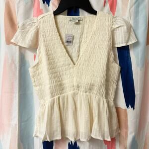 American Eagle Women’s Cream V-Neck Ruched Peplum Blouse Size Small